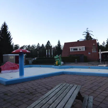 Chalet With Dishwasher And Wooded Location Vorden