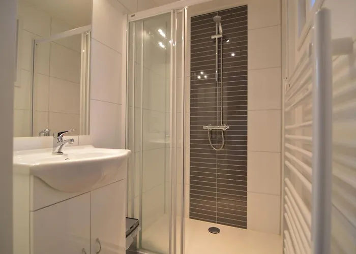 Cosy W Garden Patio Alpstuga Vorden